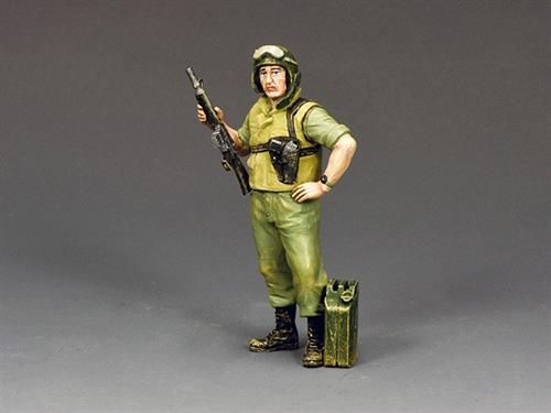 Standing armor crew NCO