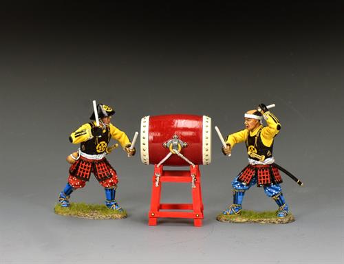 Vestlig hærs 'Ashigaru'-bueskytte rækker ud efter en pil