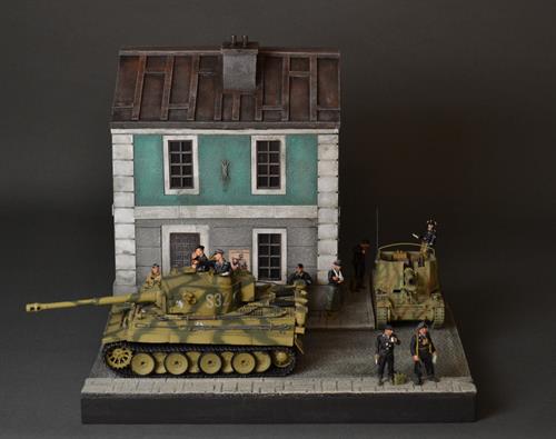 German apartment building - Diorama