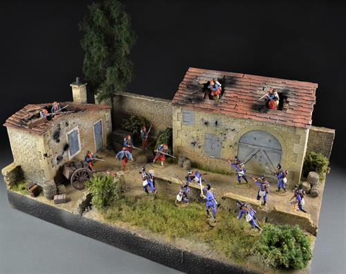 Fransk bondehus med lade - diorama