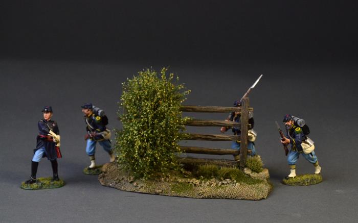 Field fence with bush (only 1 in stock)